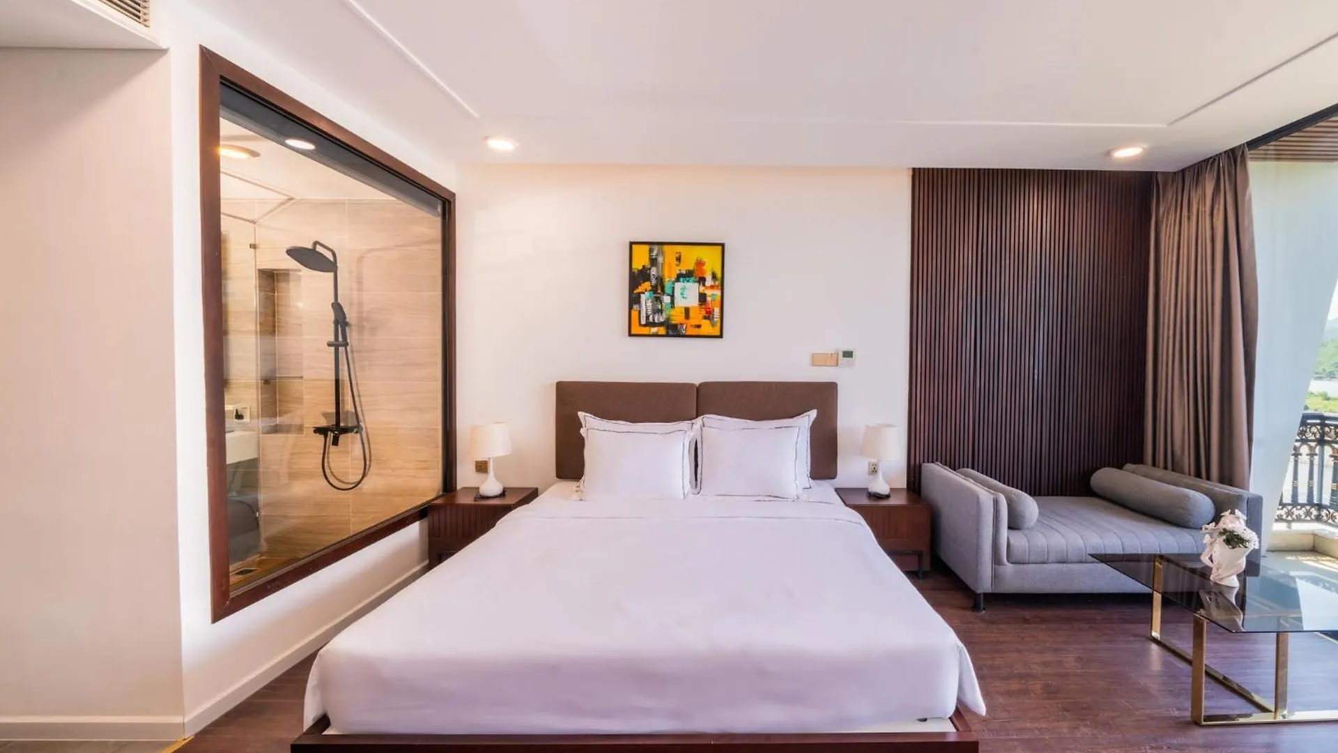 Cami Riverside Resort Da Nang Vietnam