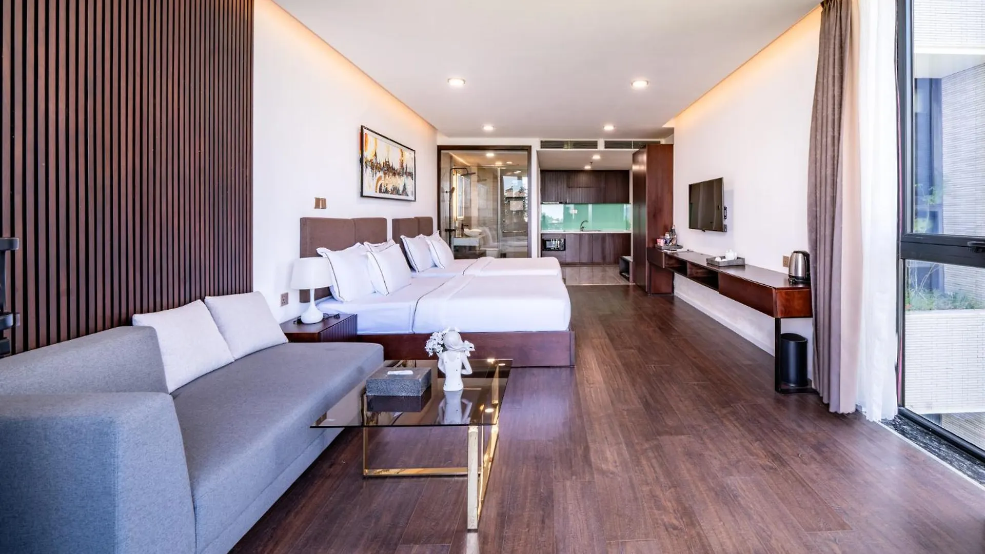 Cami Riverside Resort Da Nang Hotel
