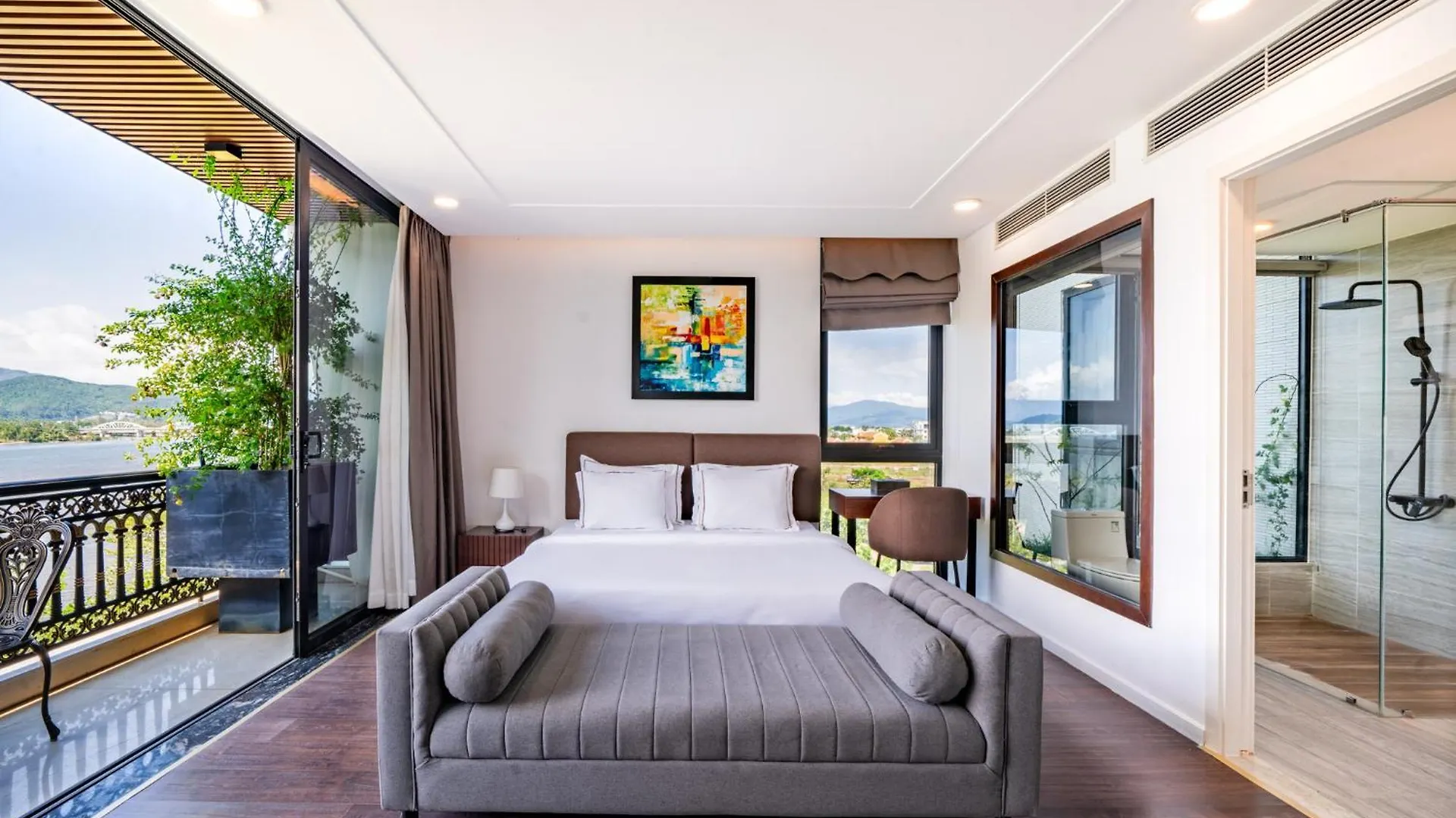 Hotel Cami Riverside Resort Da Nang