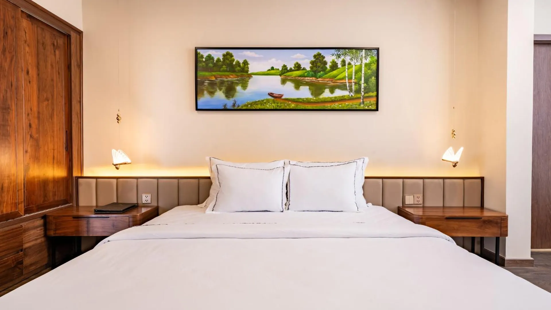Cami Riverside Resort Da Nang 4*,  Vietnam